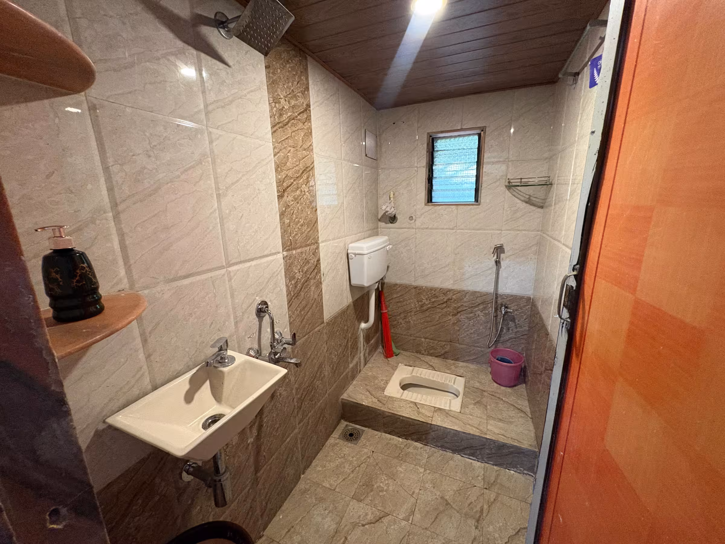 Common Washroom 1