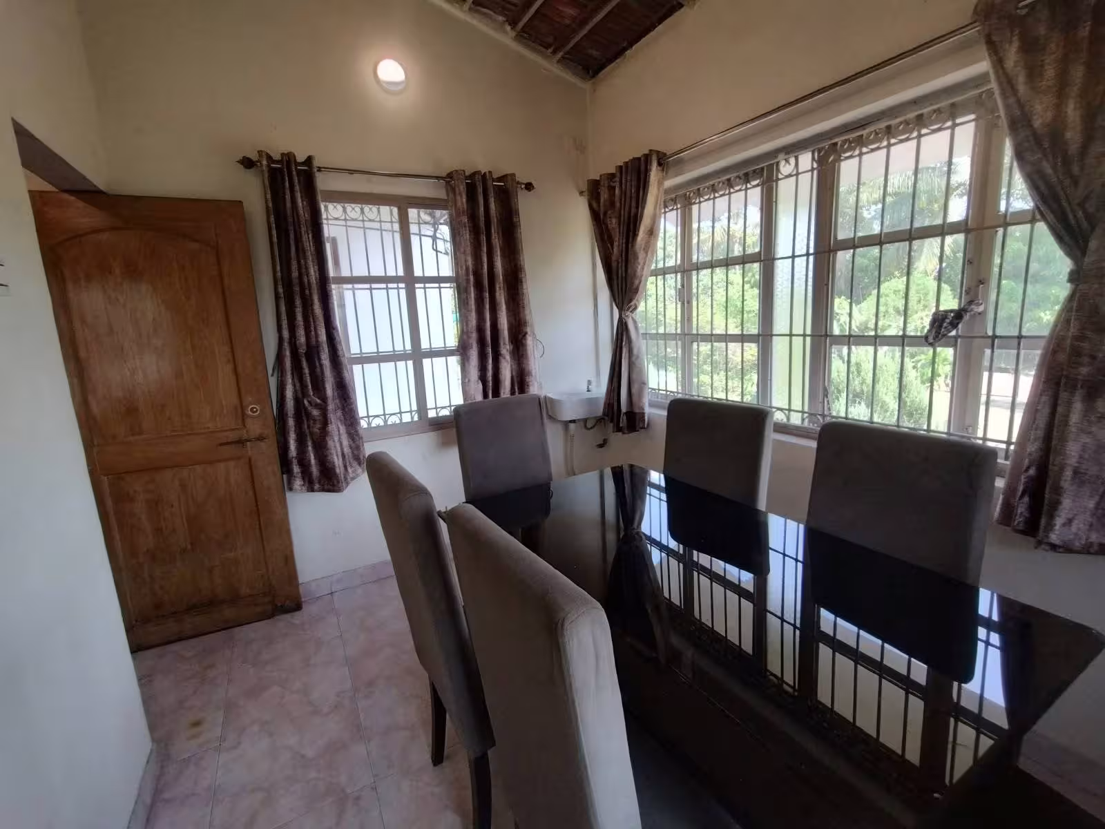 Common Area 4