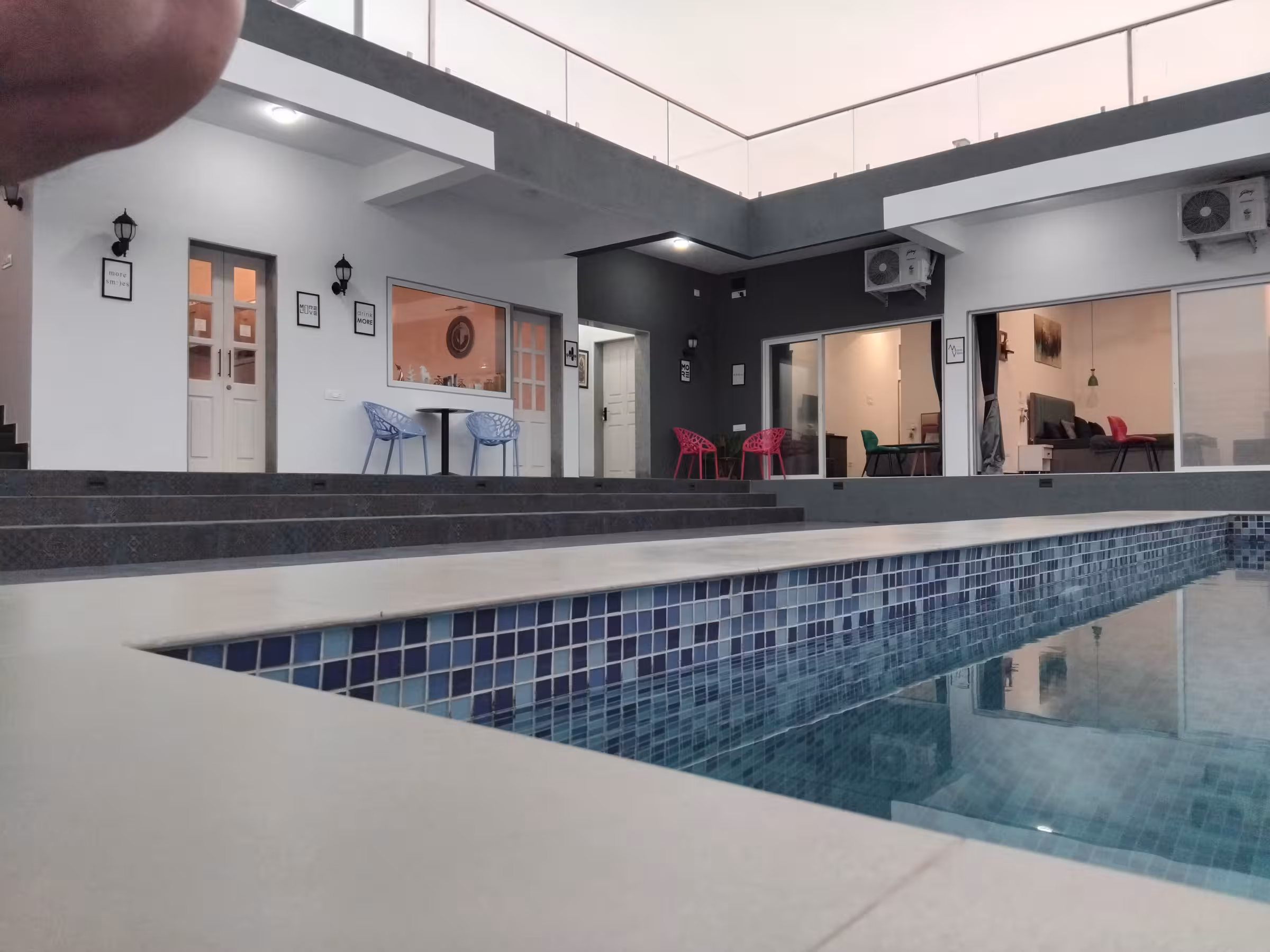Pool 9