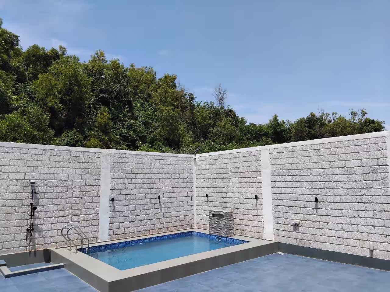 Pool 3