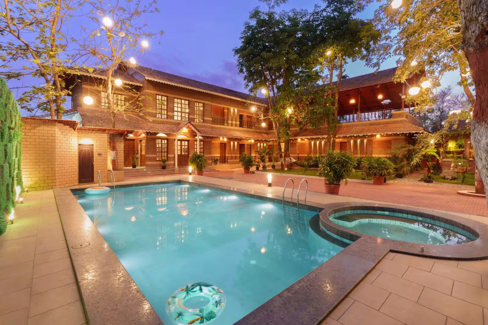 7 Bed Mansion with Conference