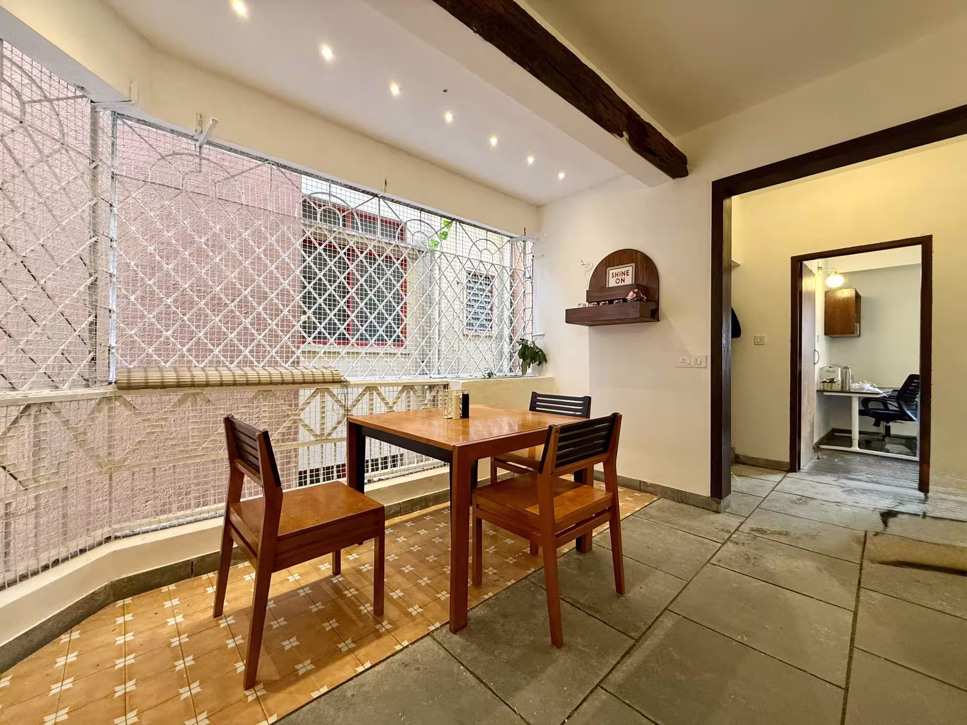 Cozy 1 bhk - couple friendly