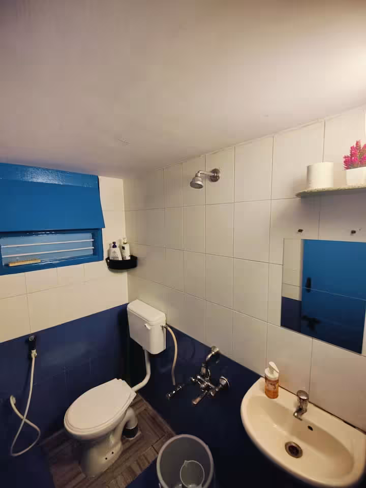 Common Washroom 1