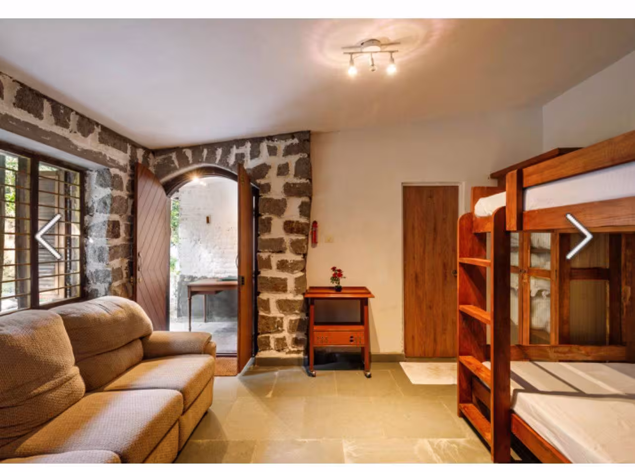 Family Room/ Dormitory photo 5