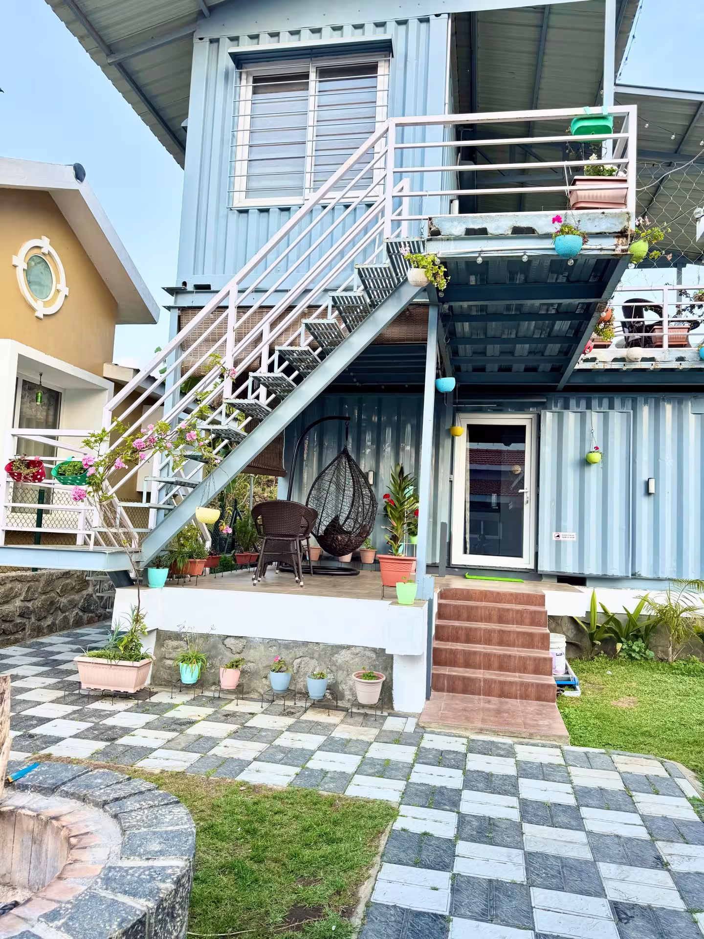 Outdoor 8