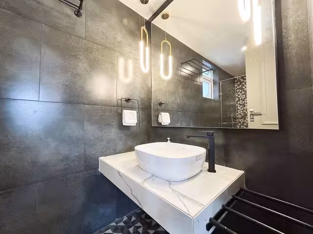 Washroom 1