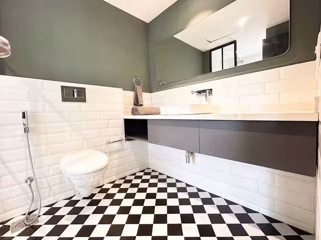 Washroom 1