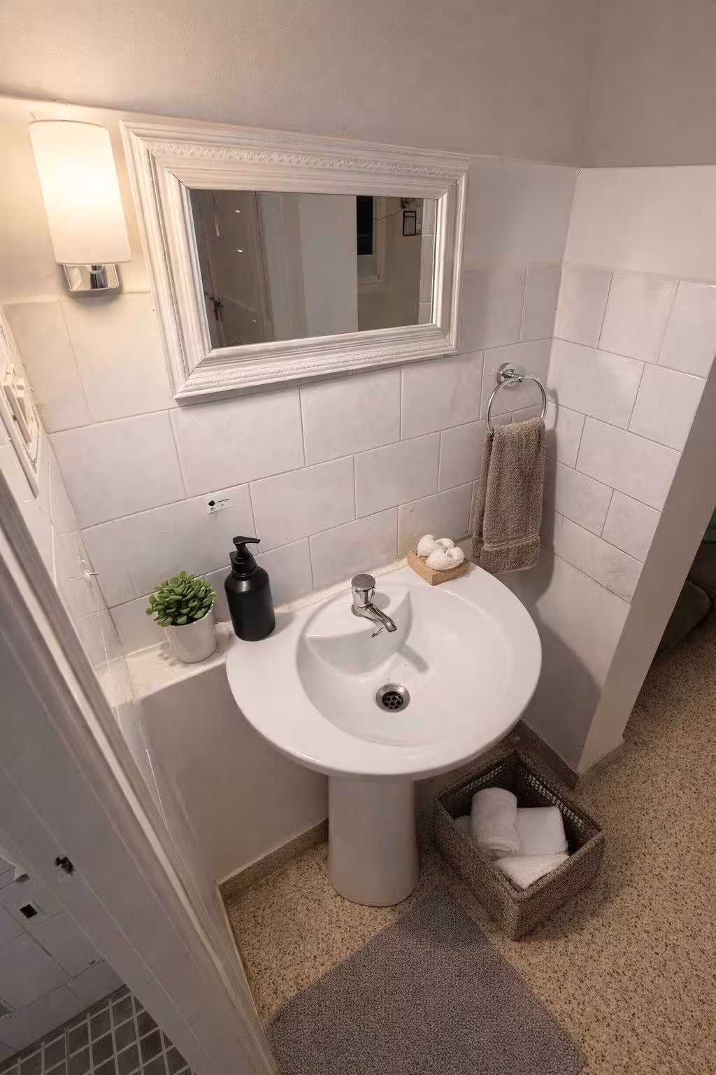 Common Washroom 2
