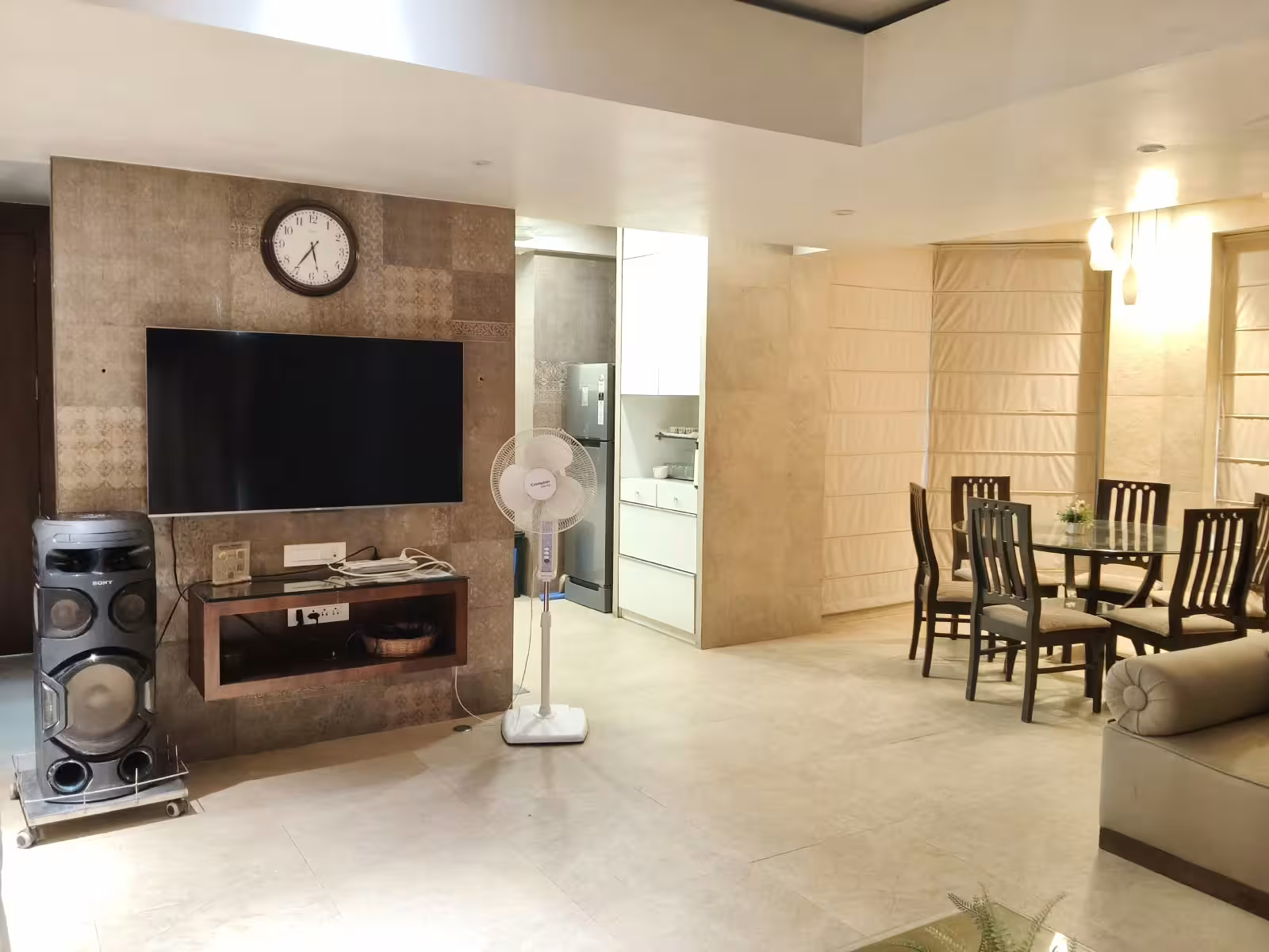 Living Room 4