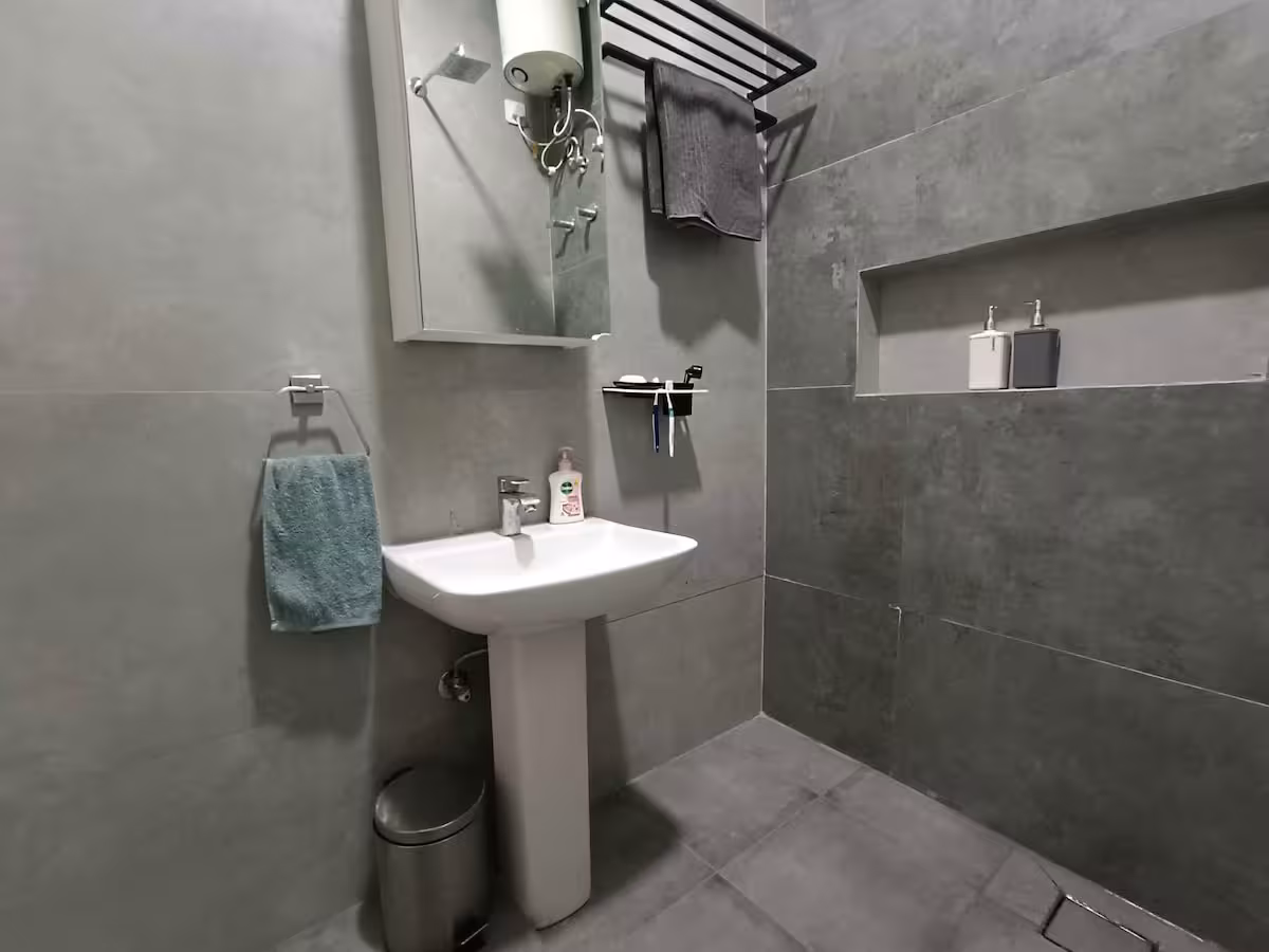 Washroom 2 1