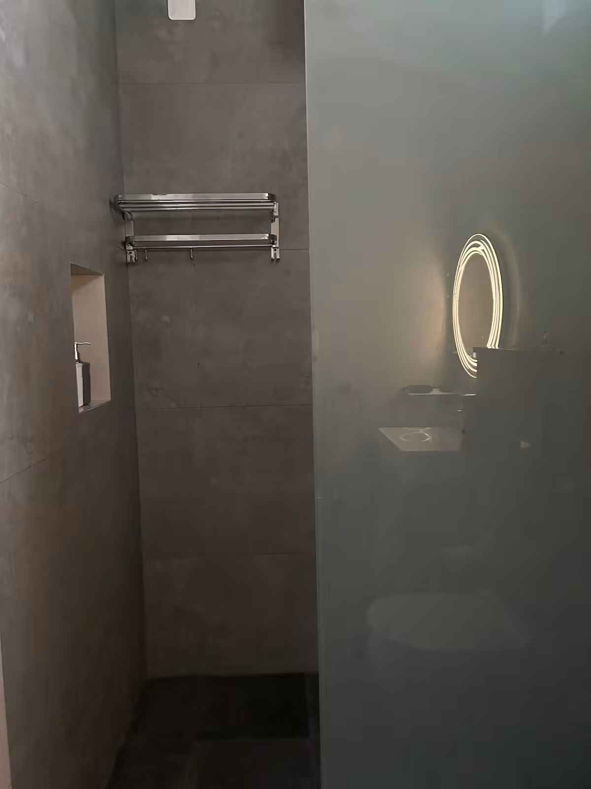 Washroom 1 4