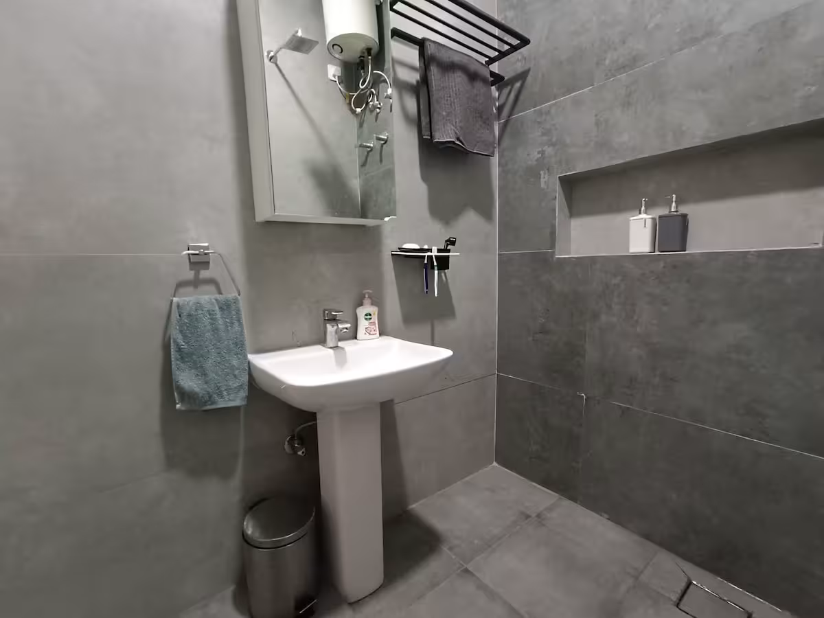Washroom 2 2