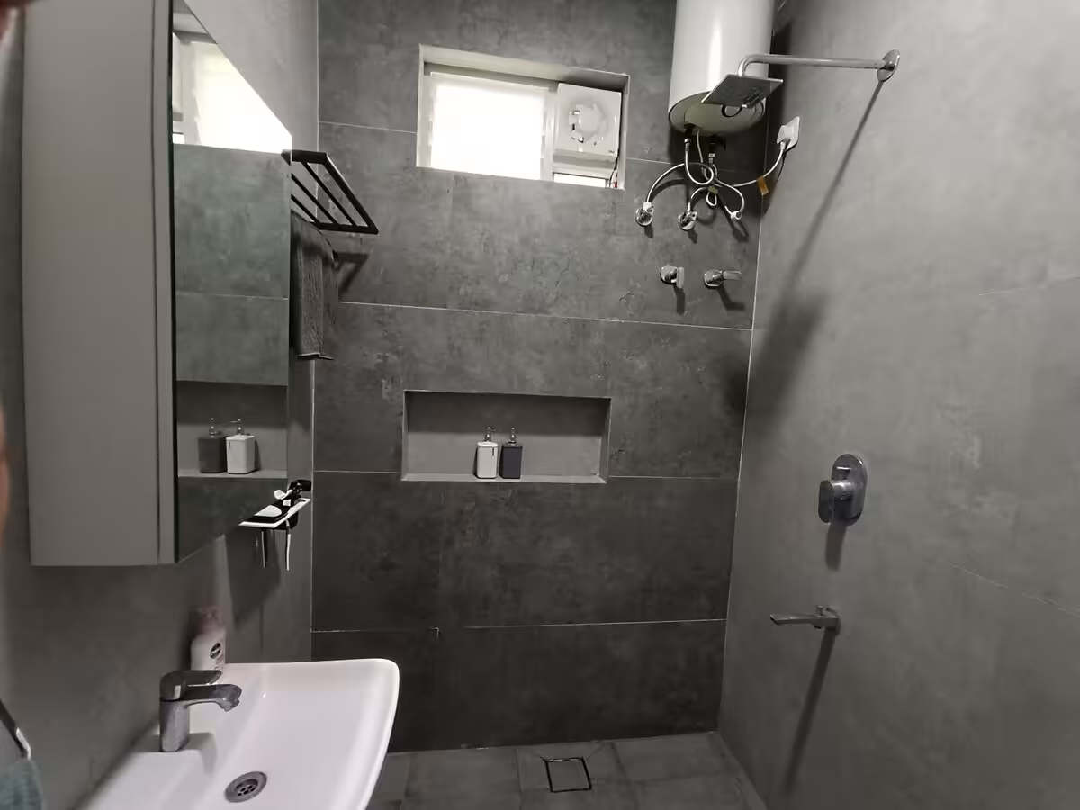 Washroom 2 3